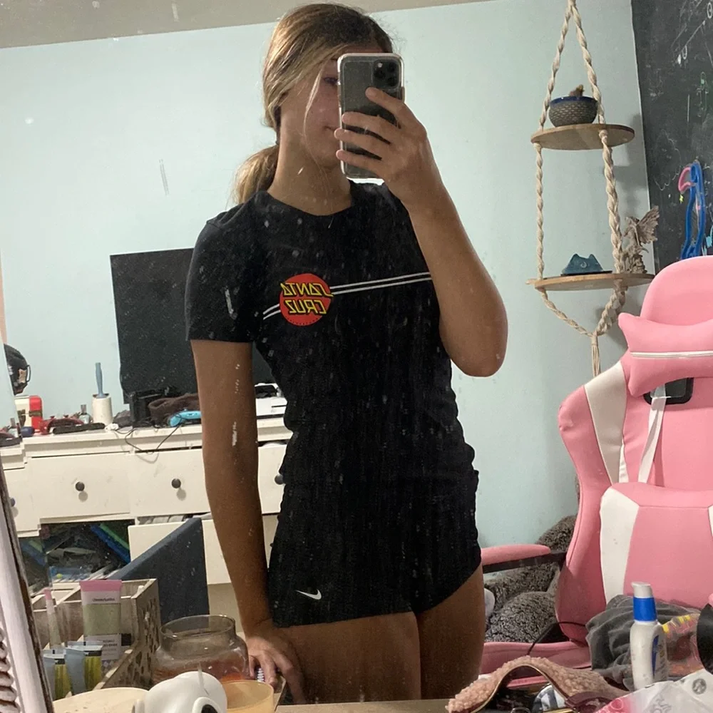 Santa cruz T-shirt - Picture 2 of 5